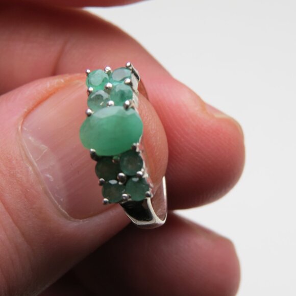 Genuine Emerald *925 Sterling Silver Ring - Picture 7 of 7